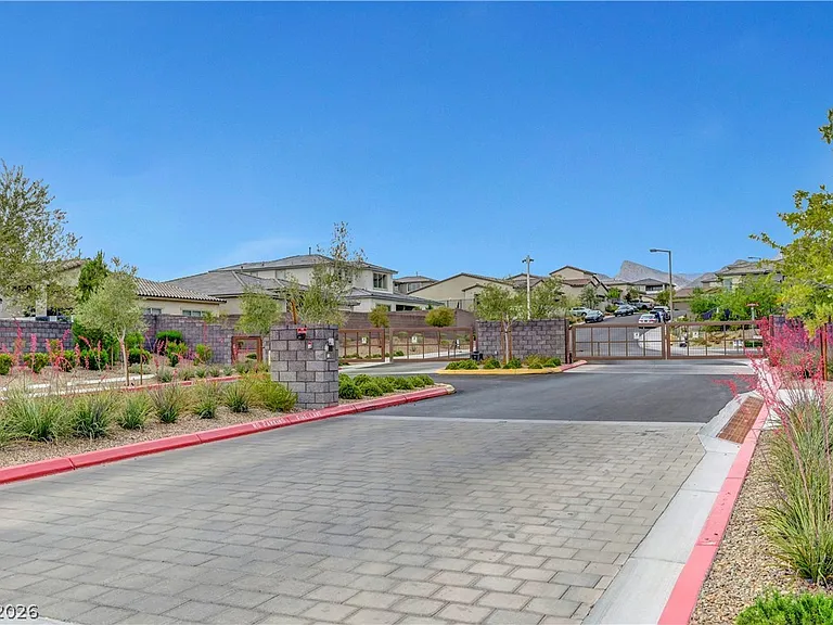 11803 Giroma Ave — Photo 49