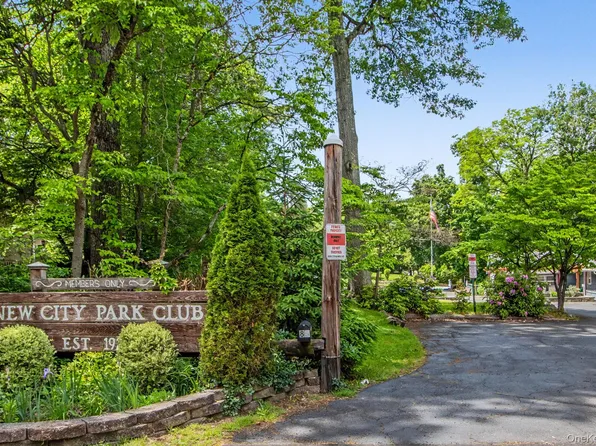 12 Lake Drive, New City, NY 10956