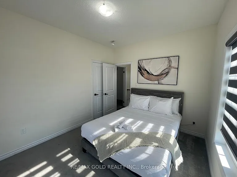 537 Veterans Dr — Photo 17
