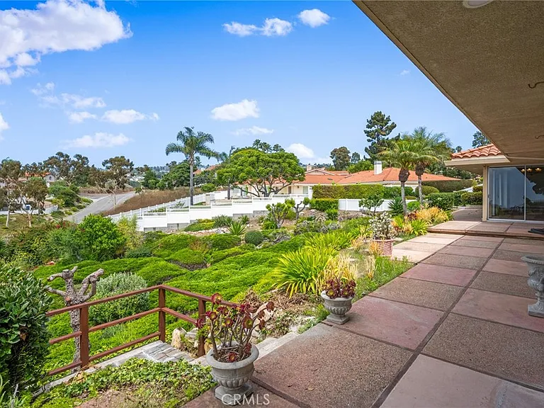 7117 Avenida Altisima — Photo 37