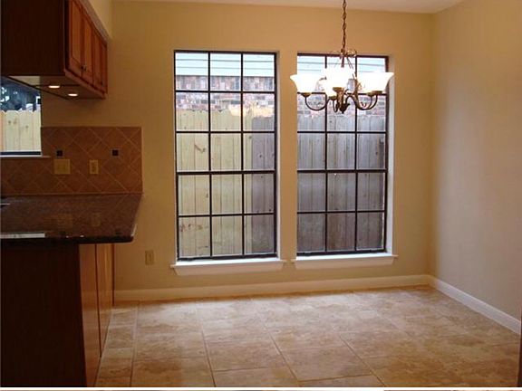 3rd image of 1410 Mayweather Ln