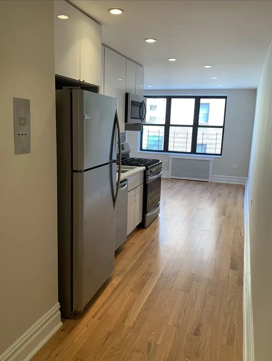 Building Photo - 133-17 Sanford Ave #2M