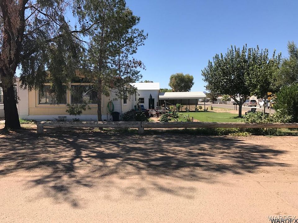 1st image of 8265 S Evergreen Dr