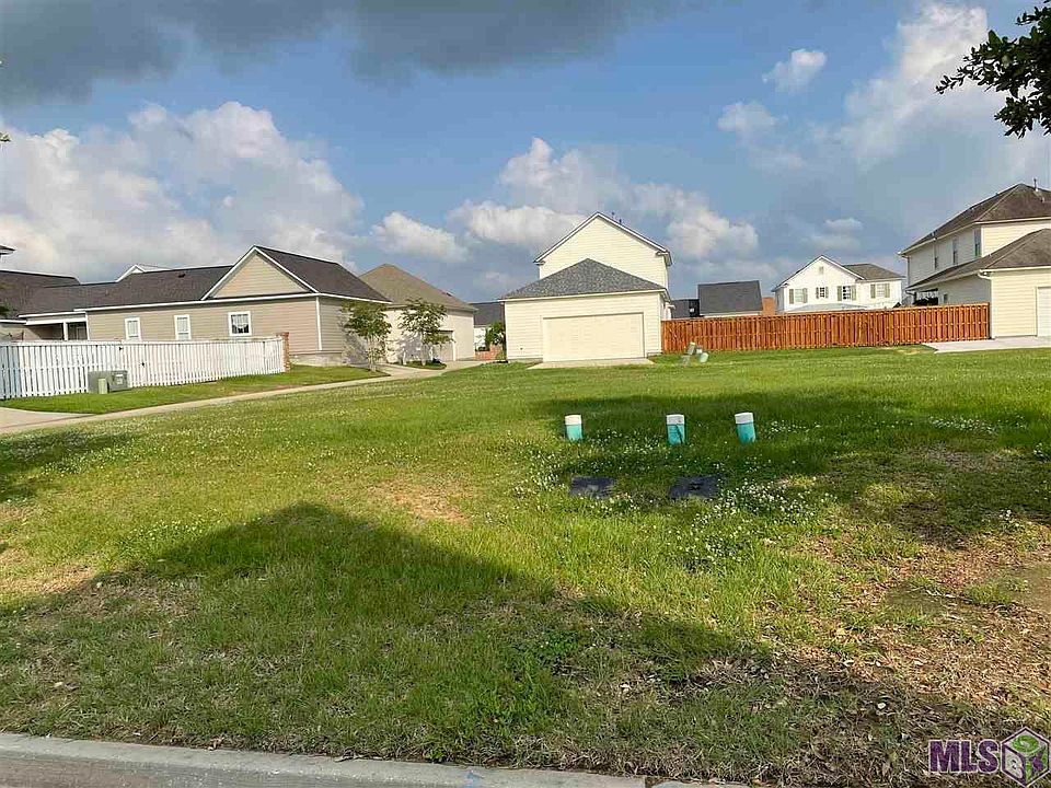 2nd image of LOT 49 Chapel Hill Row
