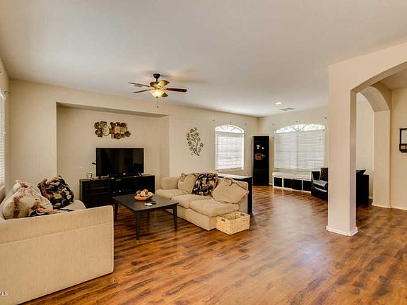 4th image of 3607 E Calistoga Dr