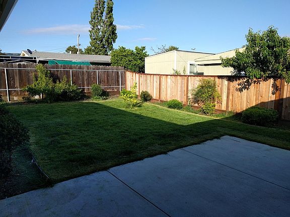 2nd image of 33450 University Dr