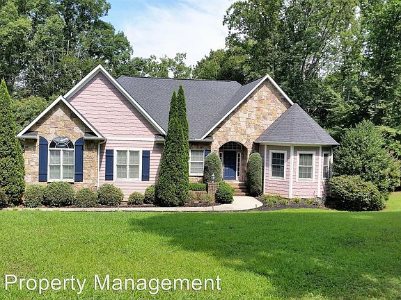 2nd image of 138 Windwood Ln #B