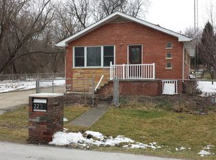 2207 Beachside Rd, Mchenry, IL 60050