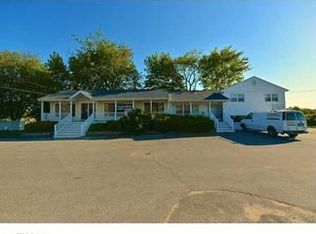 237 E Main St, Clinton, CT 06413