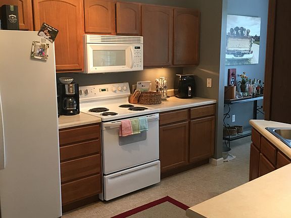 4th image of 3018 Masters Ln