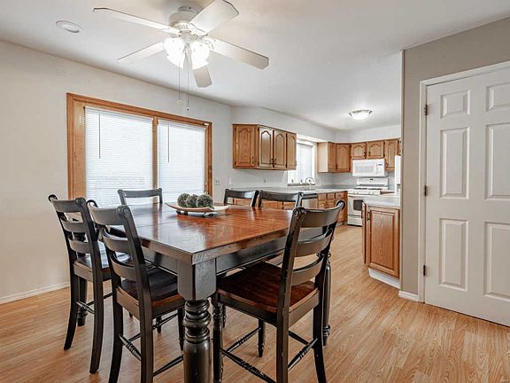 5th image of 2965 Annunciation Dr