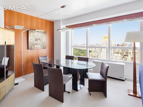 3rd image of 146 W 57th St APT 44D