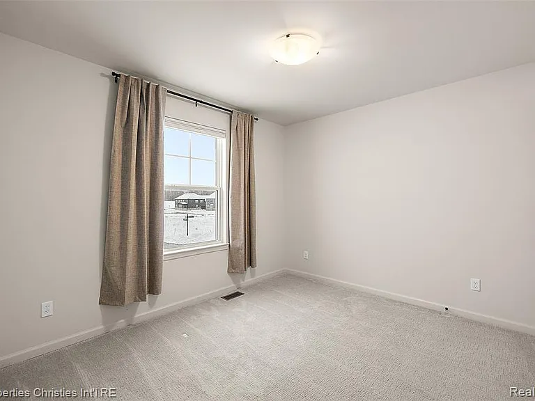 2436 Parkshore Dr — Photo 37
