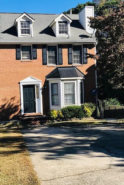 Townhome & Parking