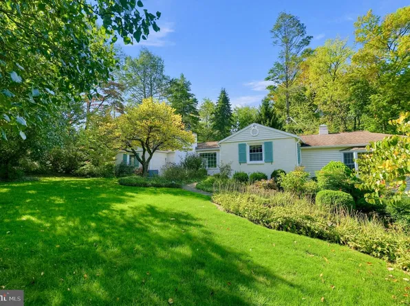 312 Chamounix Rd, Saint Davids, PA 19087