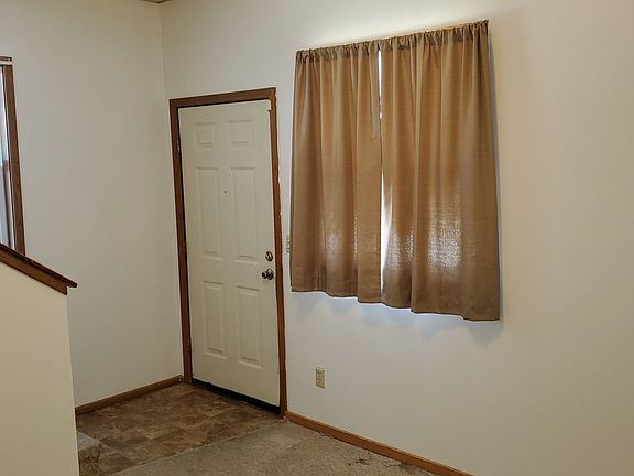 5th image of 232 W 8th St #4