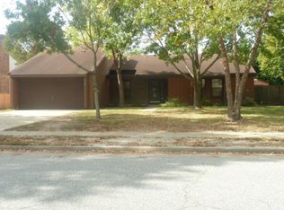 1469 Lake Christopher Dr, Virginia Beach, VA 23464