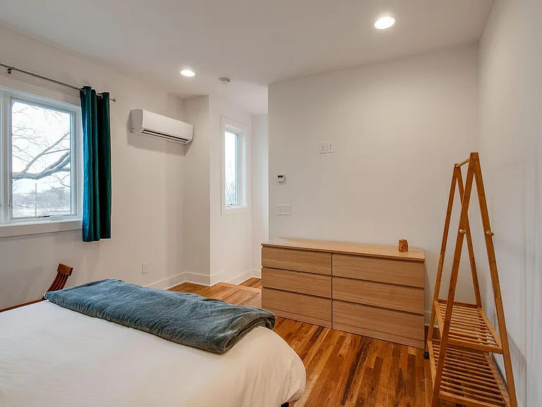2513 White Ave #2 — Photo 10