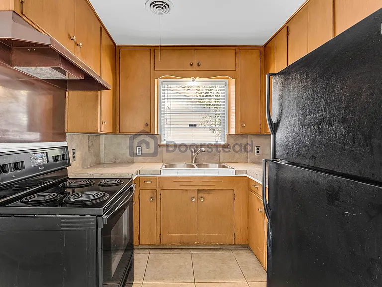 8507 Contour Dr — Photo 10