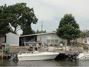 4 Nantucket Ct photo 1