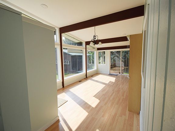 5th image of 3437 S Millbert Dr
