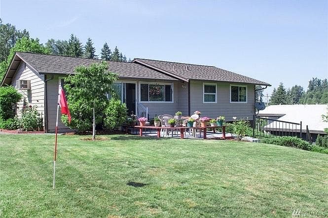 1st image of 1438 176th Pl NE
