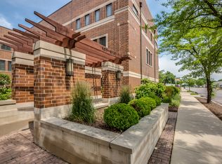 6523 N Lincoln Ave, Lincolnwood, IL 60712