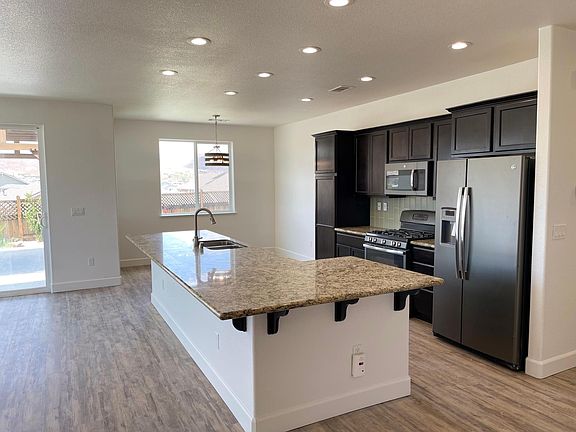 3rd image of 4755 Cosumnes Ct