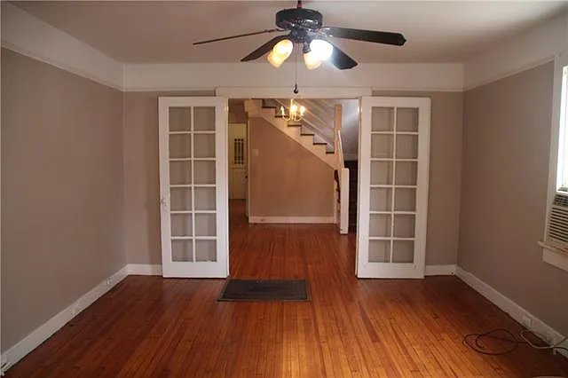 3 bed, 1.0 bath, 1600 sqft, $1,800 — Photo 4