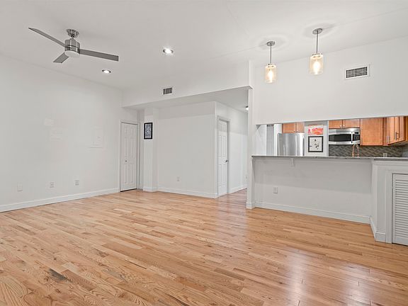 4th image of 187 Wayne St APT 311C