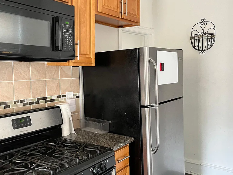 6101 Torresdale Ave #2 — Photo 2