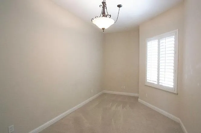 5895 N Torrey Pines Ave — Photo 6