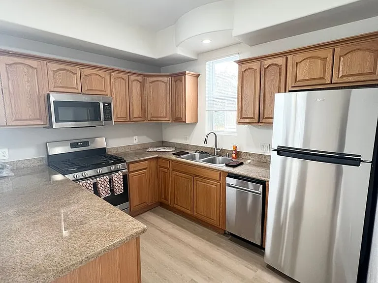 3686 Keystone Ave — Photo 7