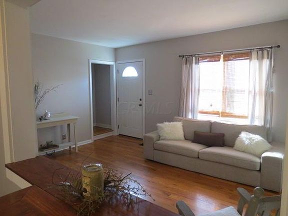 3rd image of 2996 Woodbine Pl