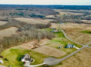 1335 Isabelle Ln, Zanesville, OH 43701