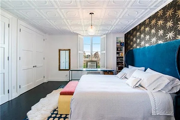 Sold by (Legacy) Elegran | media 4