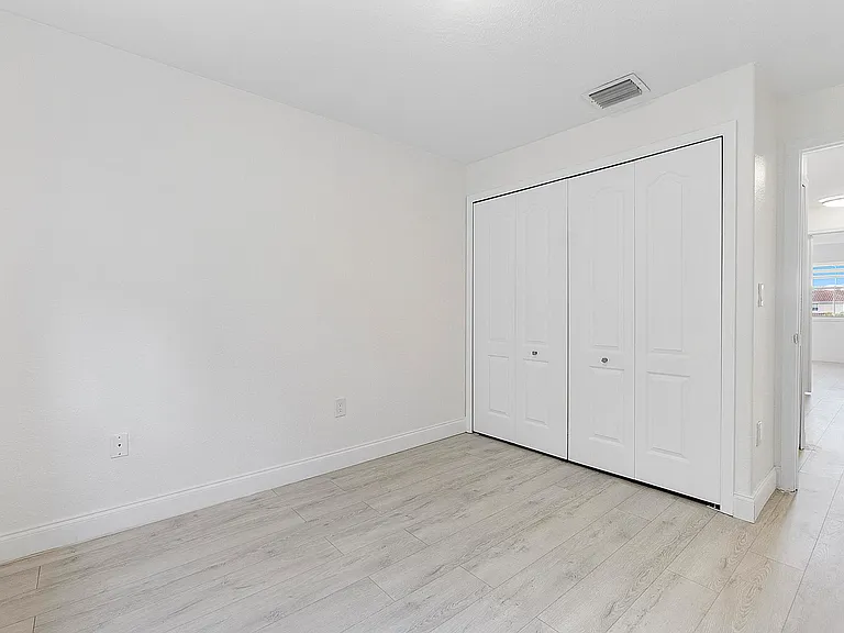 3923 SW 169th Ter — Photo 26
