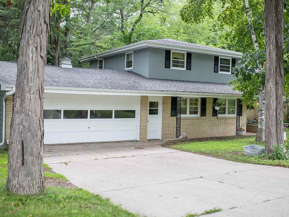 1st image of 831 Forest Hill Dr