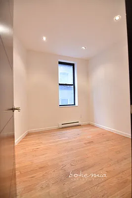 Rented by Bohemia Realty Group | media 20