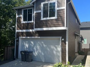 2027 SE Hopi Way, Port Orchard, WA 98366