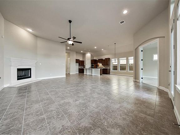 2nd image of 21370 Trebuchet Dr