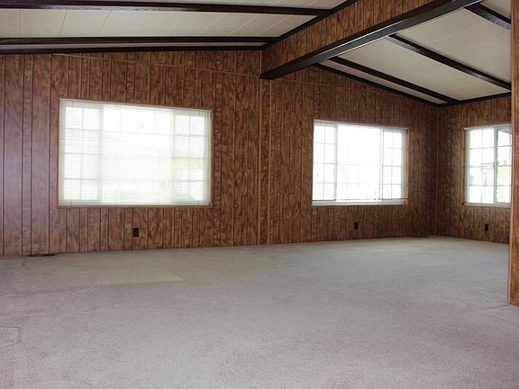 3rd image of 2763 Whispering Hills Cir