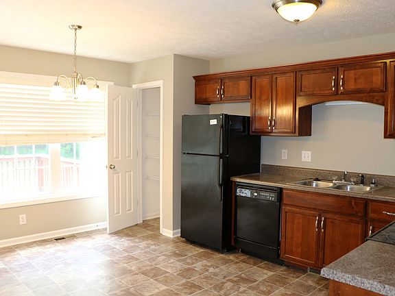 2nd image of 3430 Fox Meadow Way