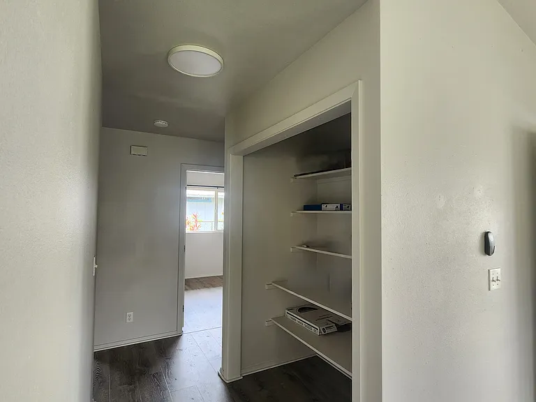 Uilani Dr — Photo 11
