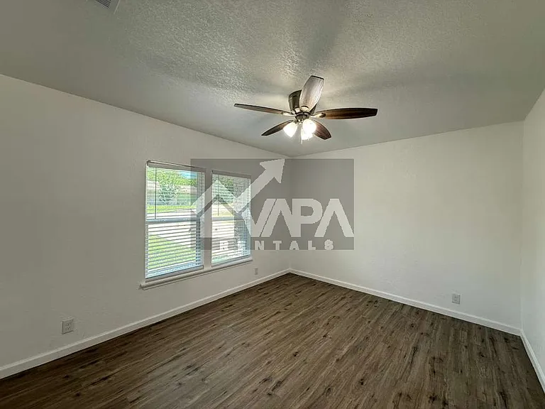 8827 Slumber Ln — Photo 8