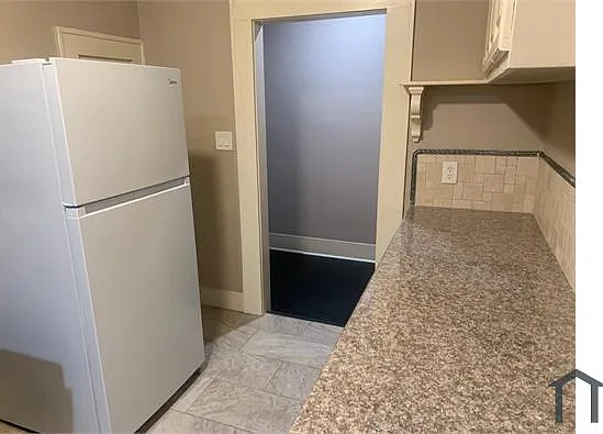 2529 Liberty Ave — Photo 7