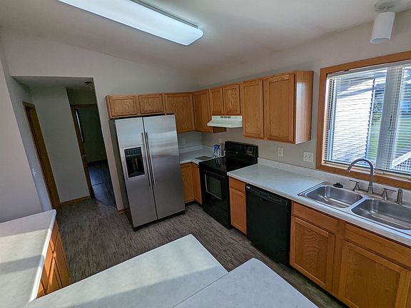 3rd image of 5212 Black Walnut Dr