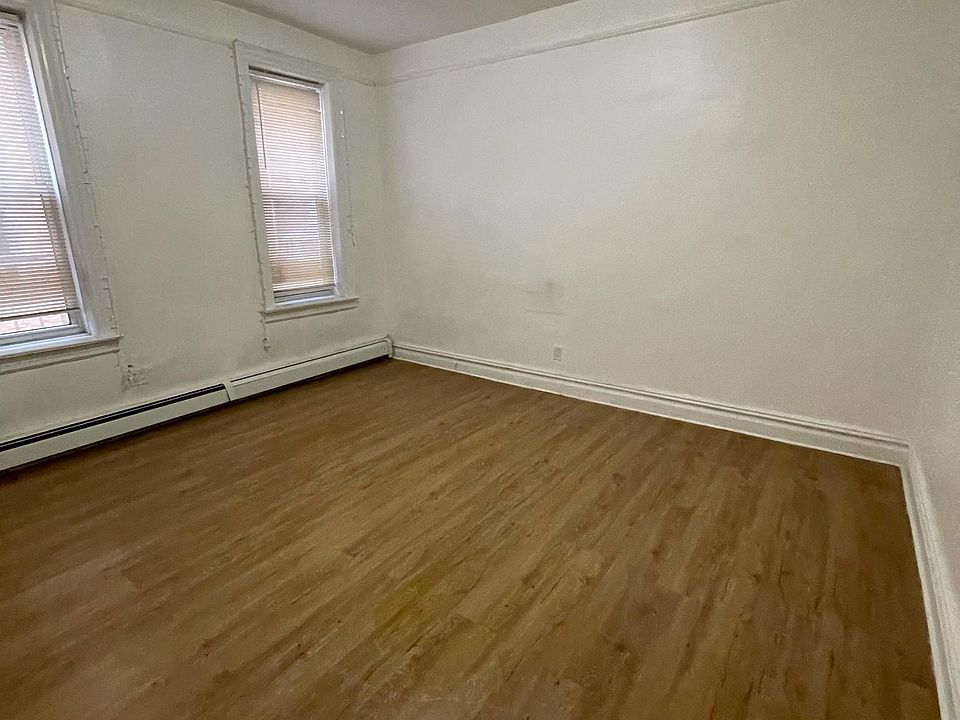 Bedroom #1