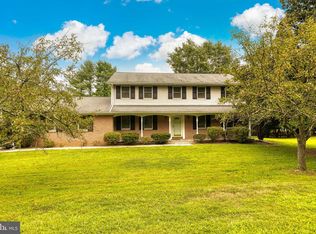 2906 Paper Mill Rd, Phoenix, MD 21131