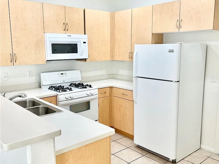 7958 Garden Stone Ct — Photo 6